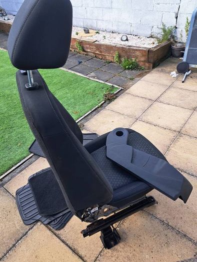 Ford tourneo connect drivers seat