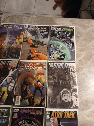 Star Trek comic bundle/joblot of 23 comics Free shipping
