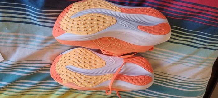 Asics Gel Saiun Runners (6.5)
