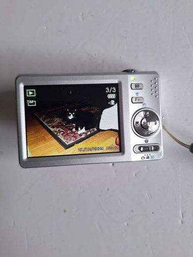 Medion MD 8621 10 digital camera