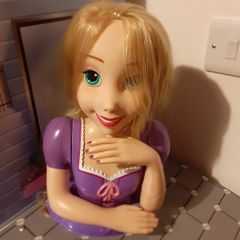Disney  princess Rapunzel head