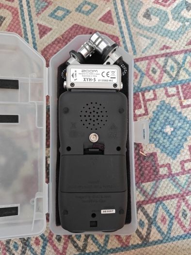 Zoom H5 Handy Recorder