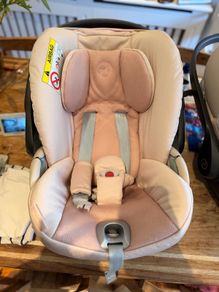 Cybex Cloud T i-Size with isofix car seat