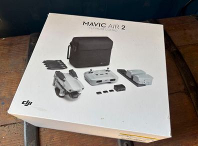 DJI Mavic Air 2 (Fly More Pack + ND Filters + Car Charger) - Excellent Condition