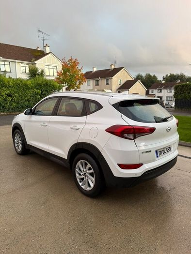 Hyundai Tucson 2017 SE.
