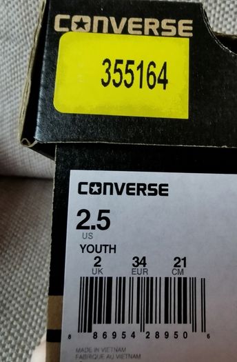 Girl's runners NEW size UK 2
