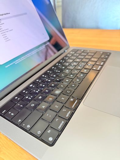 Apple MacBook Pro (14-inch, Apple M1 Pro chip) - Space Grey