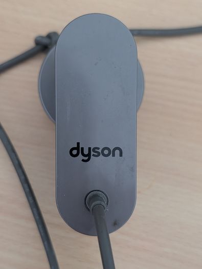 Dyson charger base V8