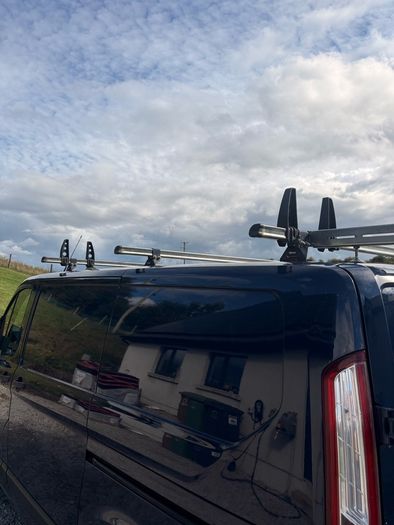 rhino roof bars