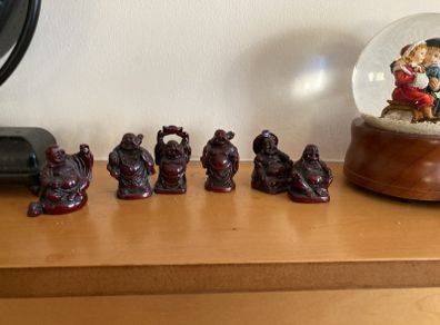 6 small buddha ceramic figures