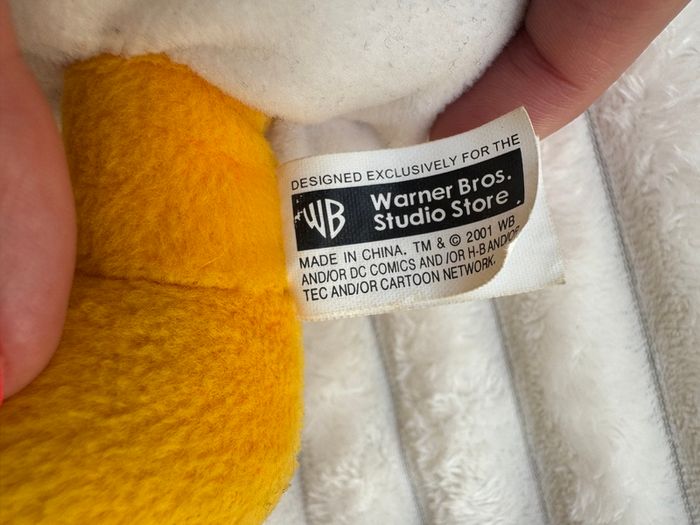 Vintage 2001 Tweety Pie Warner Bros Studio Store approx. 12" Plush Toy Looney Tunes Used Dirty Please see pictures