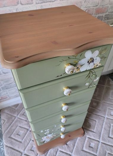 Tall Boy Chest of Drawers
