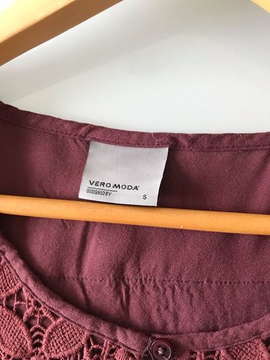 Like New: Vero Moda Ladies Top (Size Small)