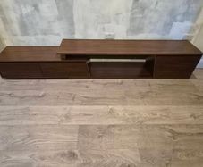 Extendable TV stand with drawers
