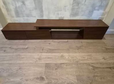 Extendable TV stand with drawers