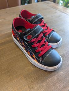 Heelys Shoes Black Red Flame Size 2