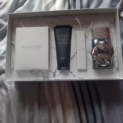 Michael Kors Eau de Perfum, 4 piece Gift Set.