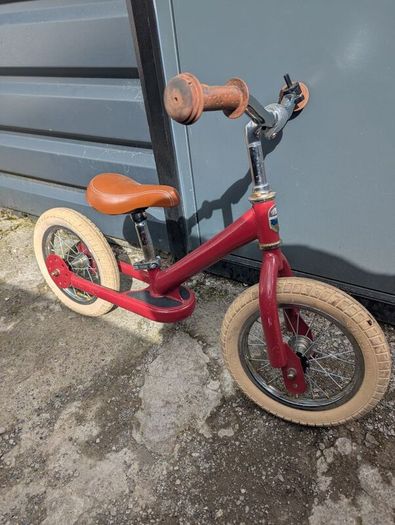 Trybike Balance Bike in Red