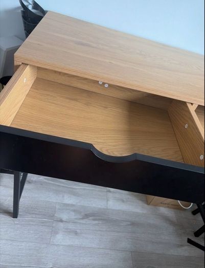 Jysk Desk and chair