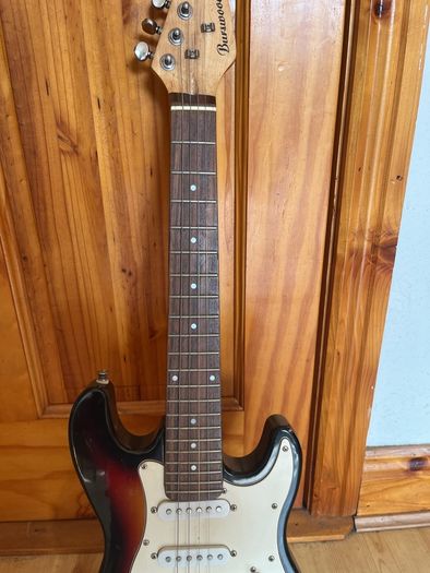 Kids electric Guitar Spares or repair