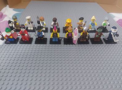 Minifigure, Series 4 (Complete Series of 16 Complete Minifigure Sets)