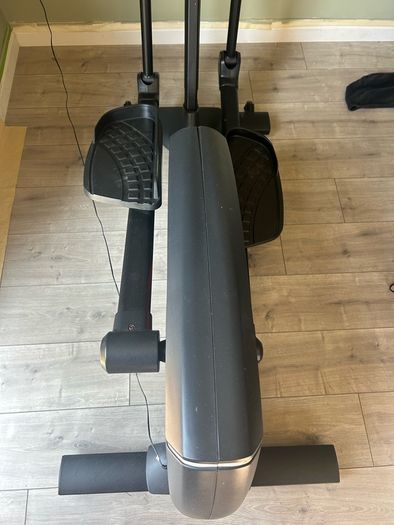Cross Trainer