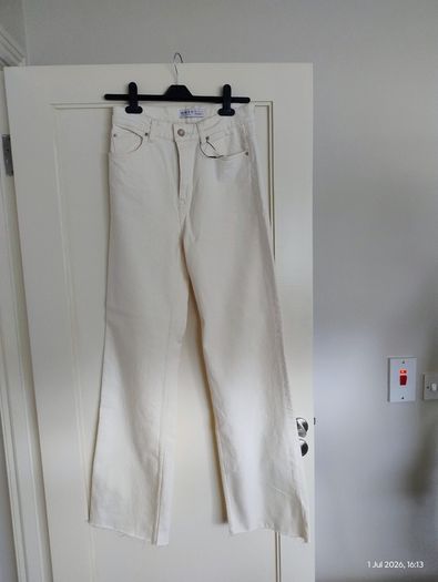 Women's cream jeans