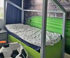 Bed , football child bed