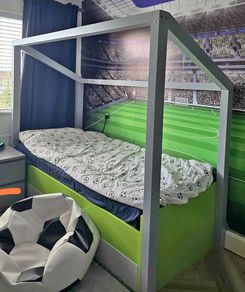 Bed , football child bed