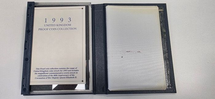 1993 United Kingdom Proof Coin Collection - Royal Mint 8-Piece Set with Case