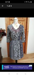 Penny's beautiful dress size 8 with elasticated waist. Fully lined Like new..
