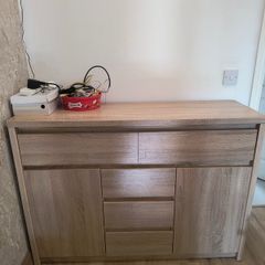 Chest of drawers