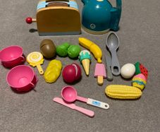 Kitchen toys