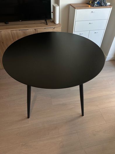 Round dining table 100cm
