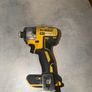 Dewalt DCF887 Impact Driver Image 9