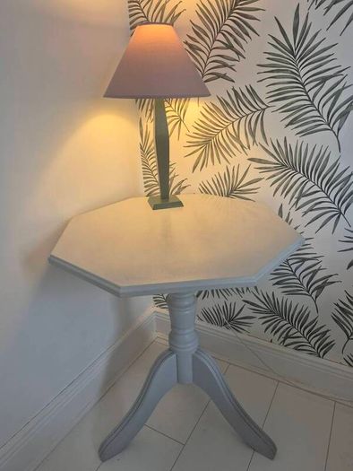 Hexagonal Table