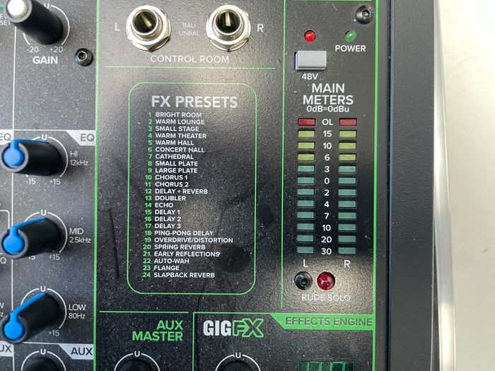 Mackie Pro FX 16 V3 Mixer PA (with flight case)