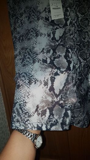 womans top