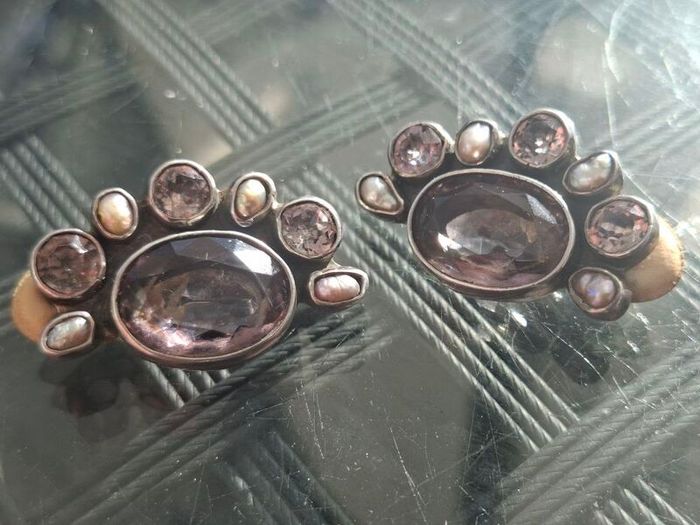 Beautiful pair of Vintage Sterling Silver clip-on Earrings