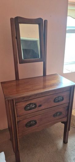 Antique vanity table