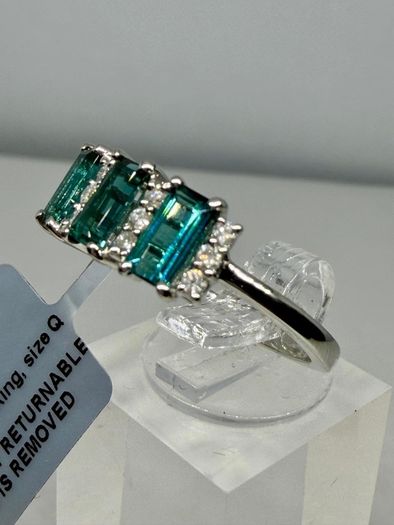 Platinum Diamond 950 Platinum AAA Mutuca Indicolite (Green Tournalines) & Diamond