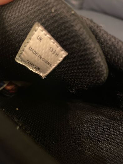 Clark's kids shoes black school size 13.5 H