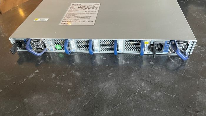 Arista 48-Port 10GBASE-T 4x 40G QSFP+ Switch