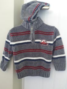 Dunnes Stores woollen jumper&matching hat