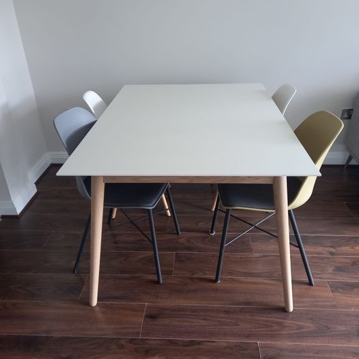 BoConcept Dining Table