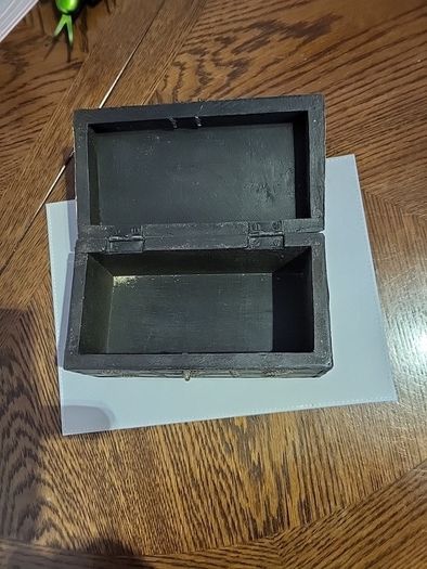 Old treasure box