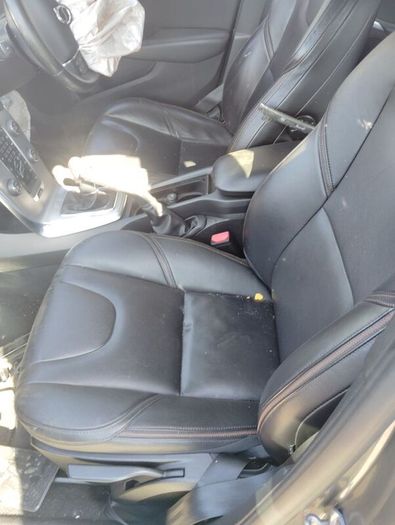Breaking volvo V40 2016 2.0 diesel D3