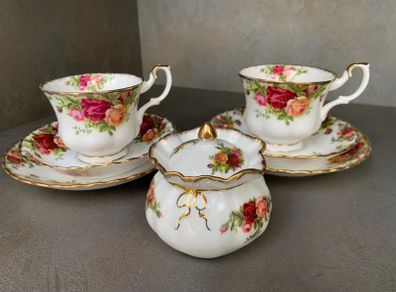 Royal Albert "Old Country Roses"