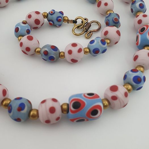 Antique Venetian Style Eyes Glass Beads Necklace