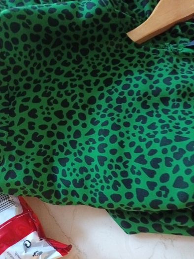 V by  Very Animal Print  Green Dress.  S.20.   B.N.W.T